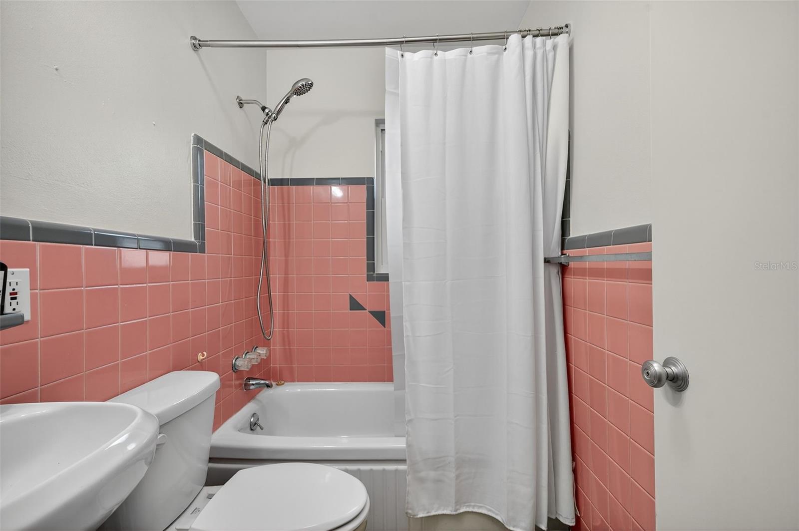 PASADENA GARDENS GULFVIEW SEC - Residential Lease