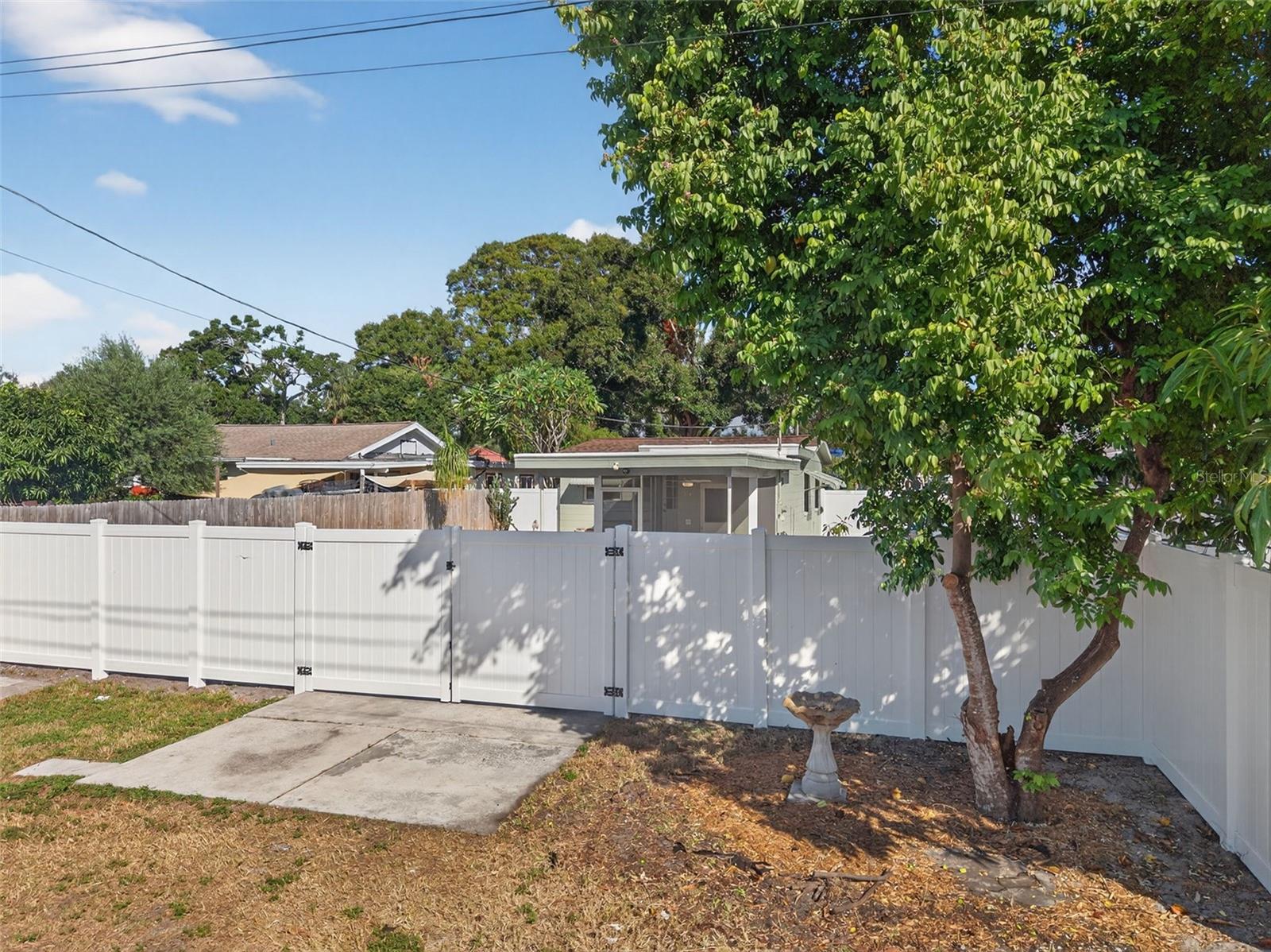 PASADENA GARDENS GULFVIEW SEC - Residential Lease