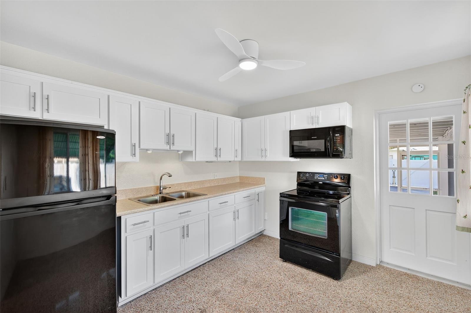 PASADENA GARDENS GULFVIEW SEC - Residential Lease