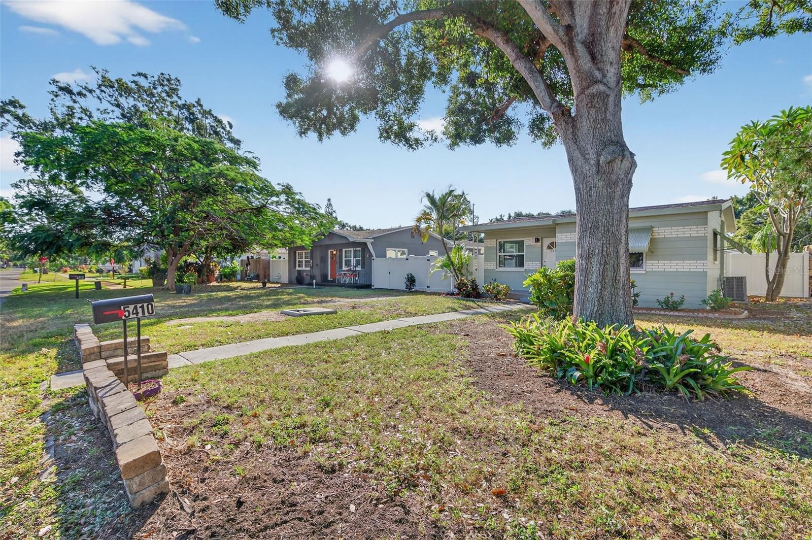 PASADENA GARDENS GULFVIEW SEC - Residential Lease