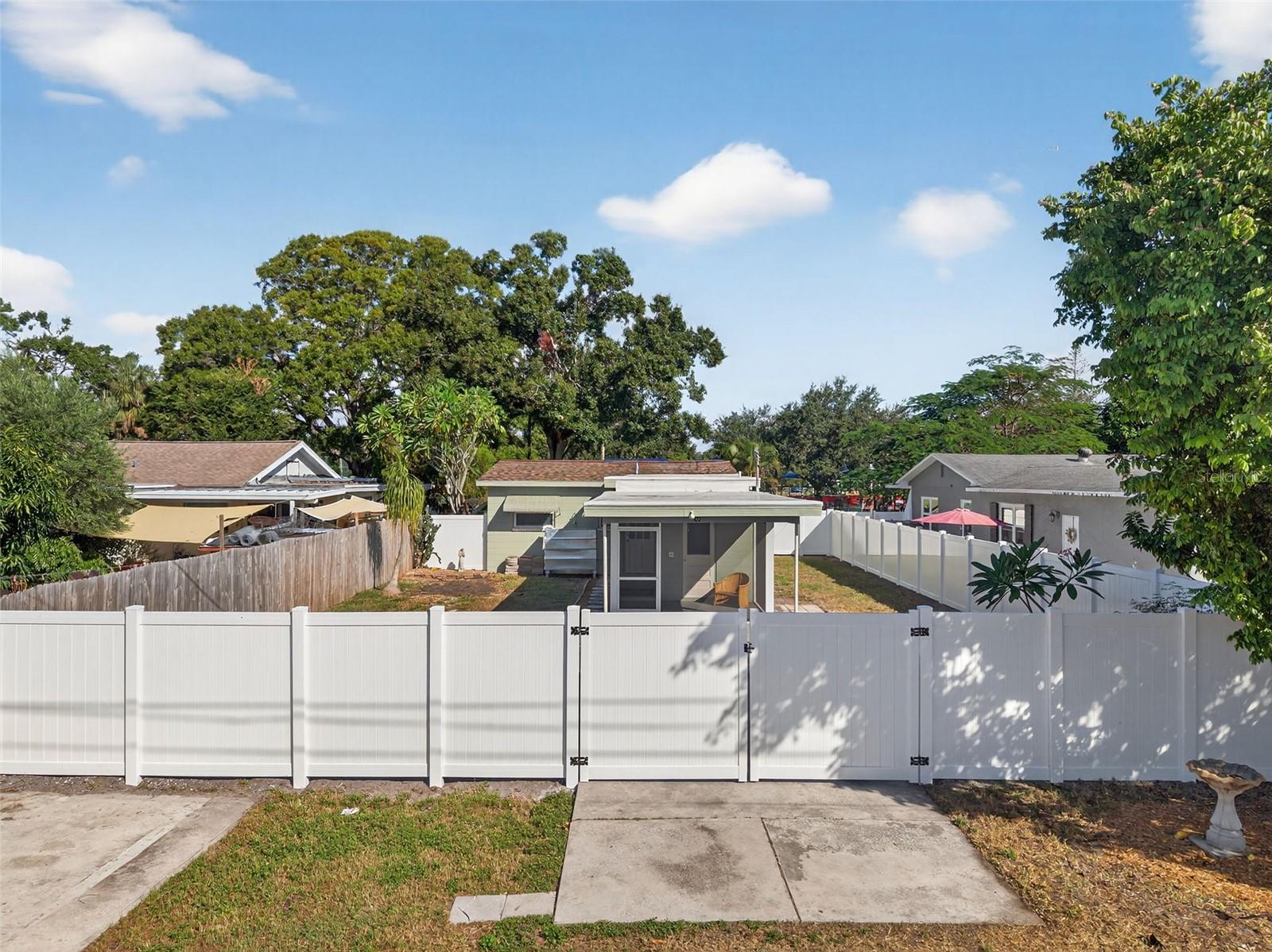 PASADENA GARDENS GULFVIEW SEC - Residential Lease