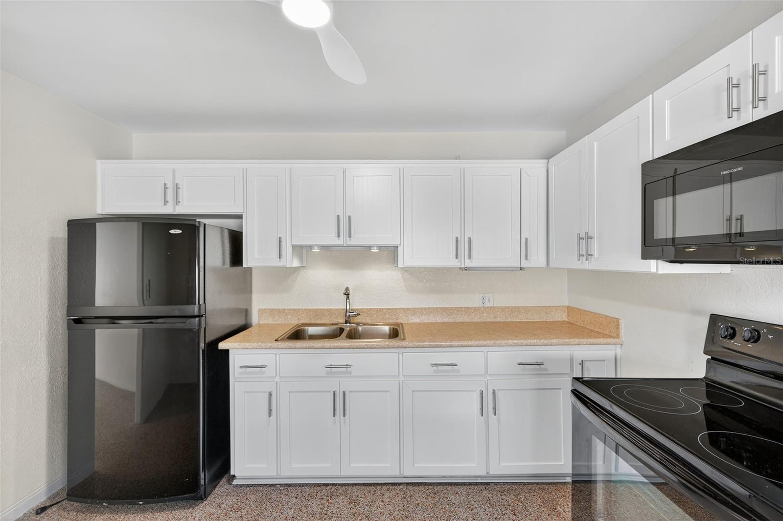 PASADENA GARDENS GULFVIEW SEC - Residential Lease