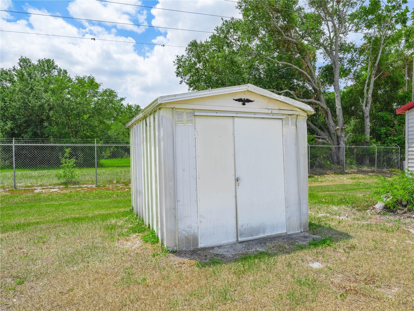SADDLEBAG LAKE - Residential