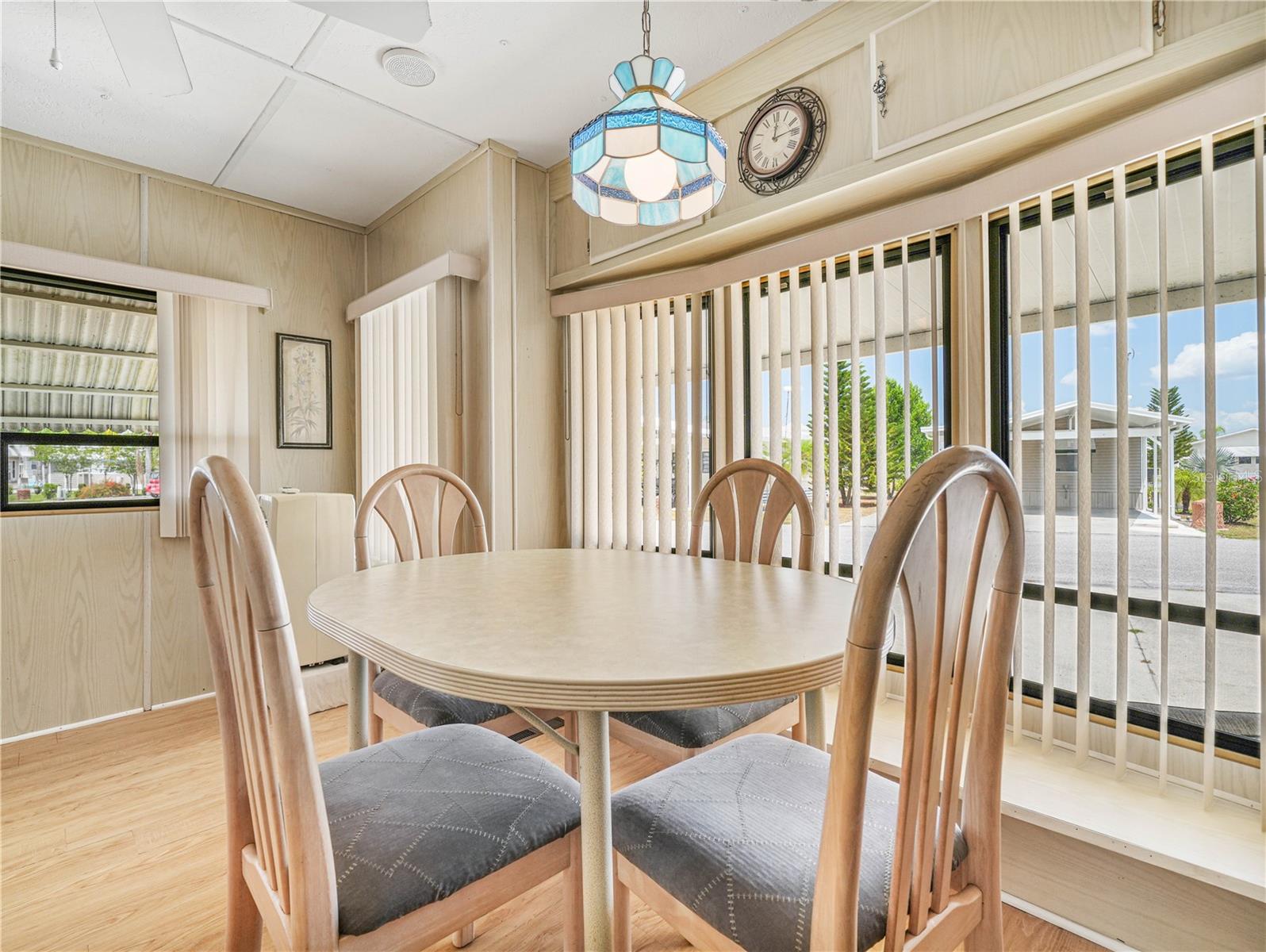 SADDLEBAG LAKE - Residential