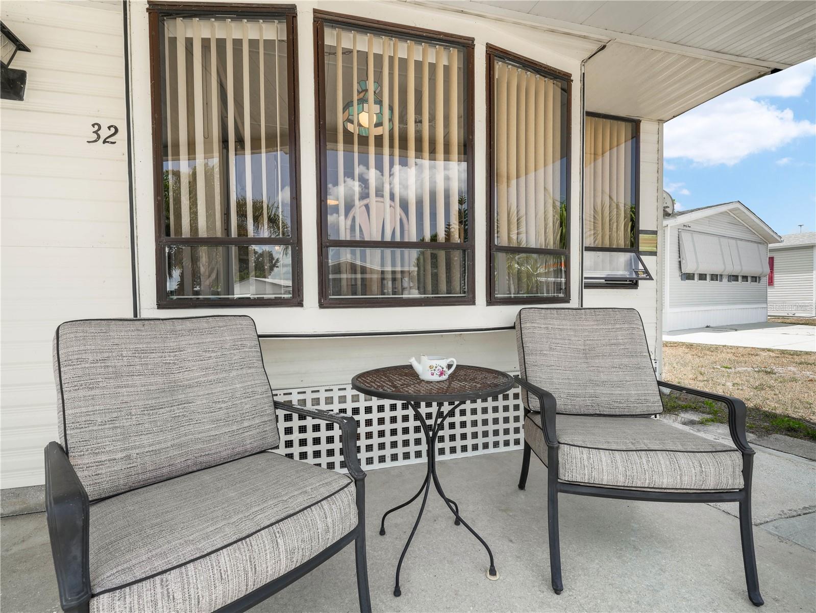 SADDLEBAG LAKE - Residential