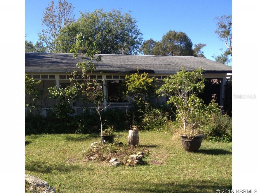 QUAINT FLORIDA HOME - BETWEEN US1 & RIVER, 3 BLOCKS TO RIVER, 15 MINUTES TO BEACH.  LARGE FENCED BACK YARD, TOTALLY TILED, OPEN LIVING ROOM, KITCHEN, DINING ROOM.  STORAGE BUILDING GREAT FOR WORKSHOP! ;Water: City