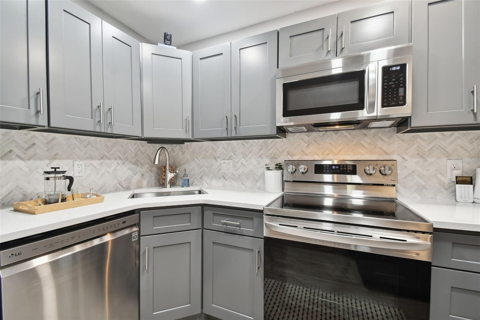 BOCA SHORES CONDO - Residential