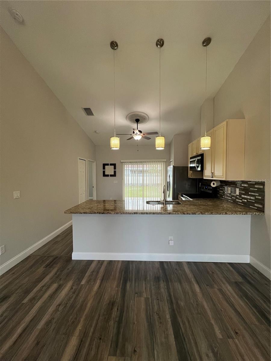 PALM COAST SEC 27 BLK 58 & 59 - Residential Lease