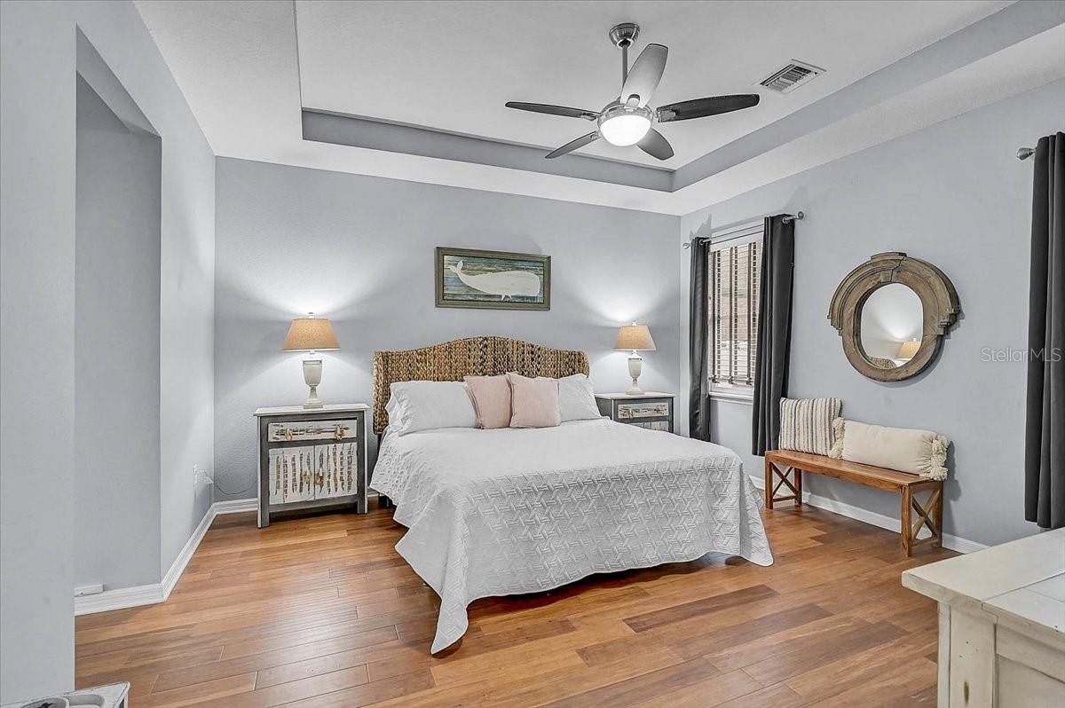 FAIRWAYS/BENT TREE - Residential