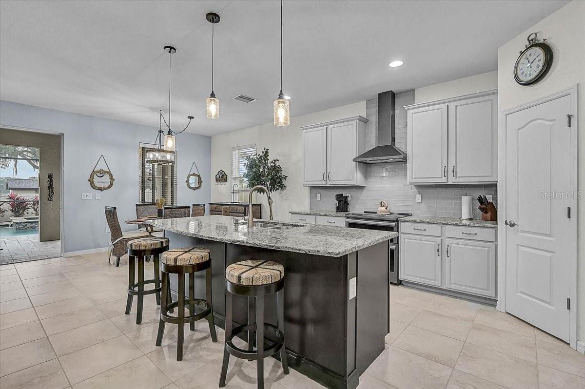 FAIRWAYS/BENT TREE - Residential