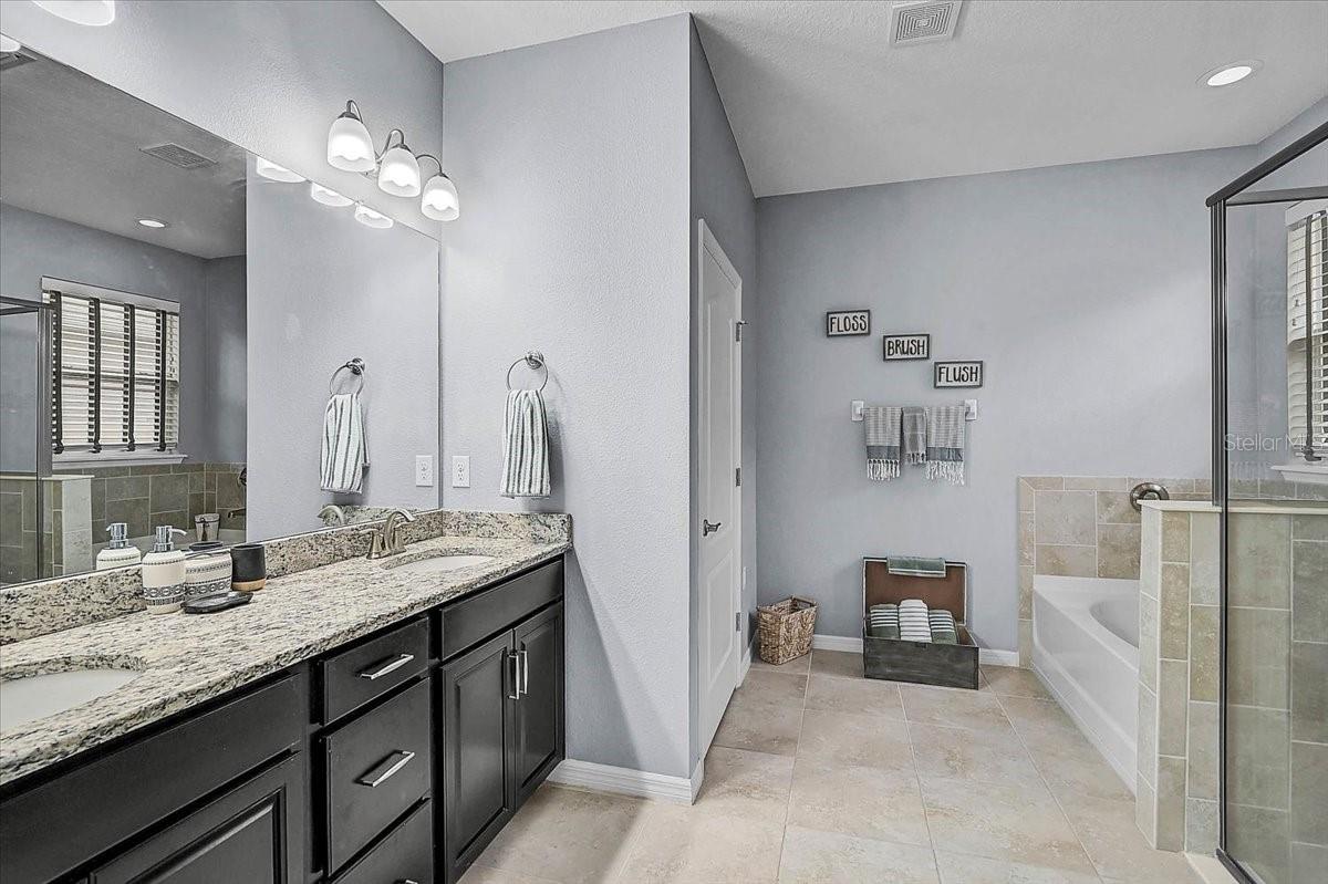 FAIRWAYS/BENT TREE - Residential