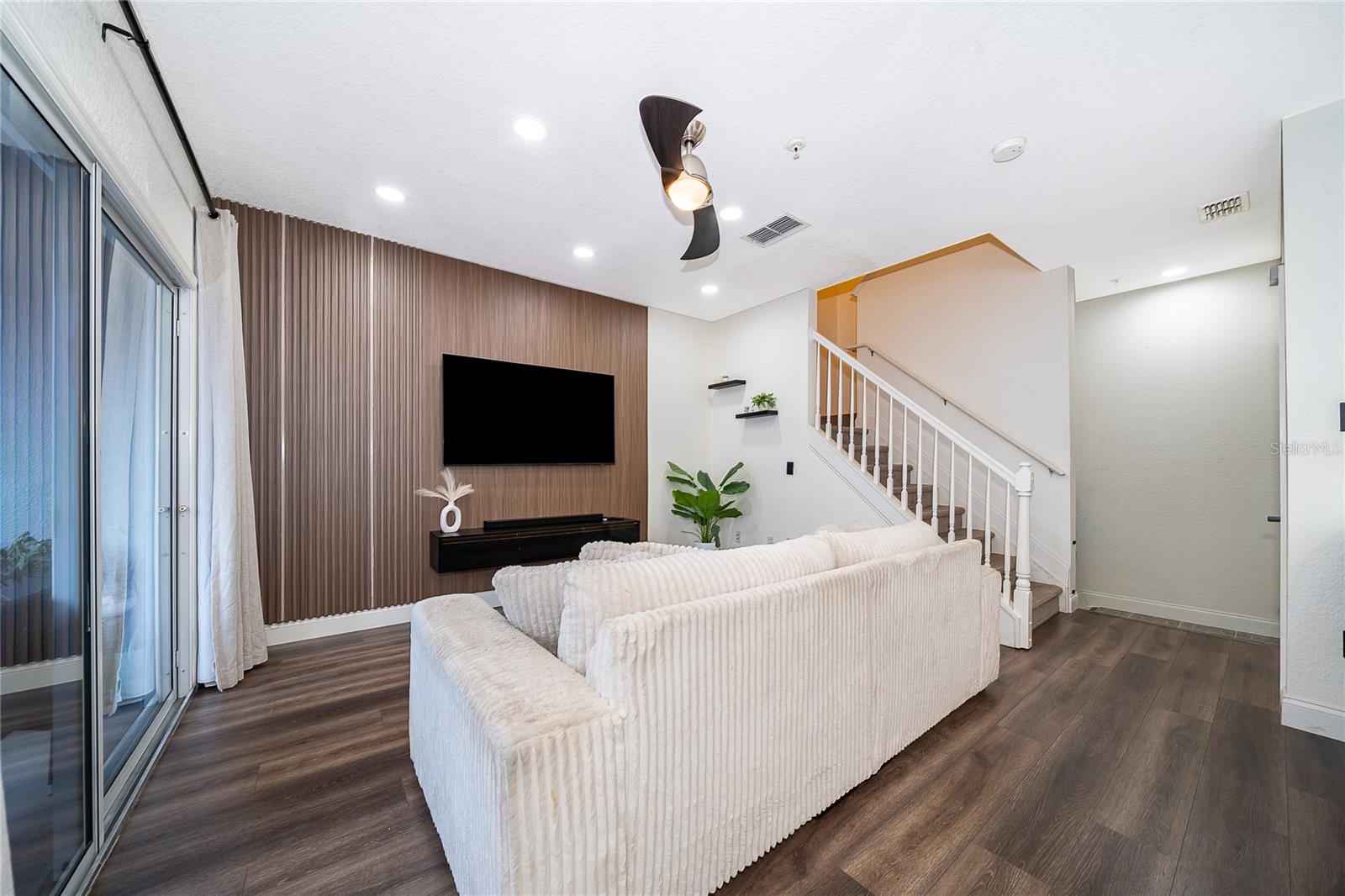 ESTATES/PK CENTRAL CONDO - Residential