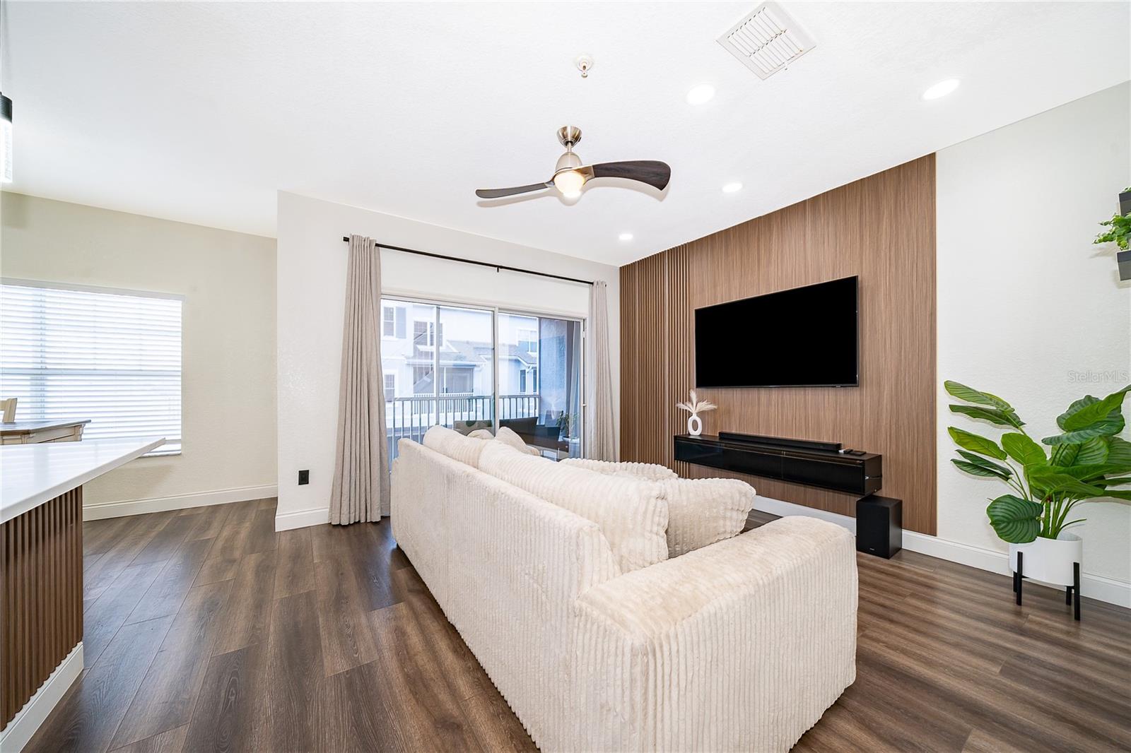 ESTATES/PK CENTRAL CONDO - Residential