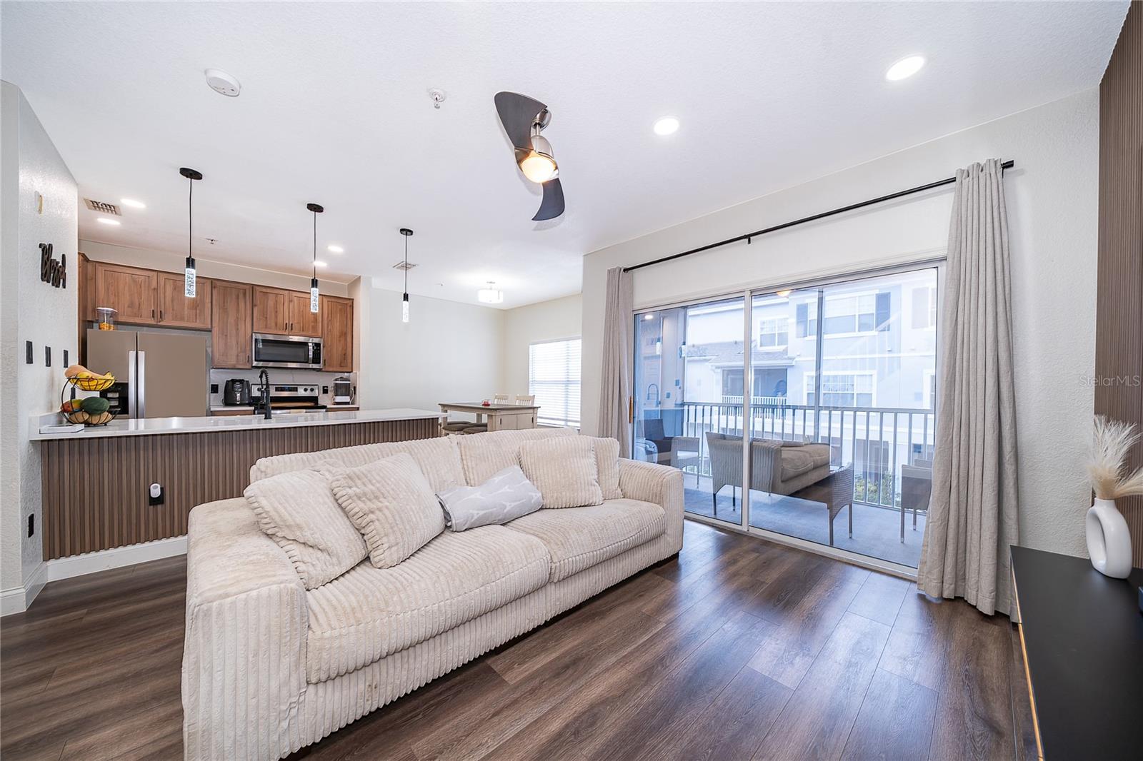 ESTATES/PK CENTRAL CONDO - Residential