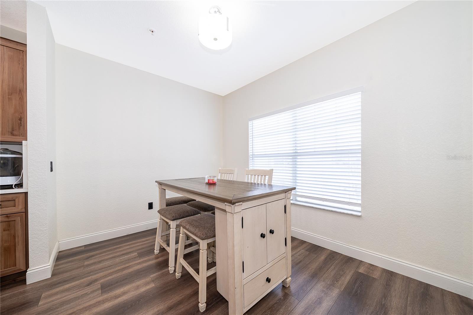 ESTATES/PK CENTRAL CONDO - Residential