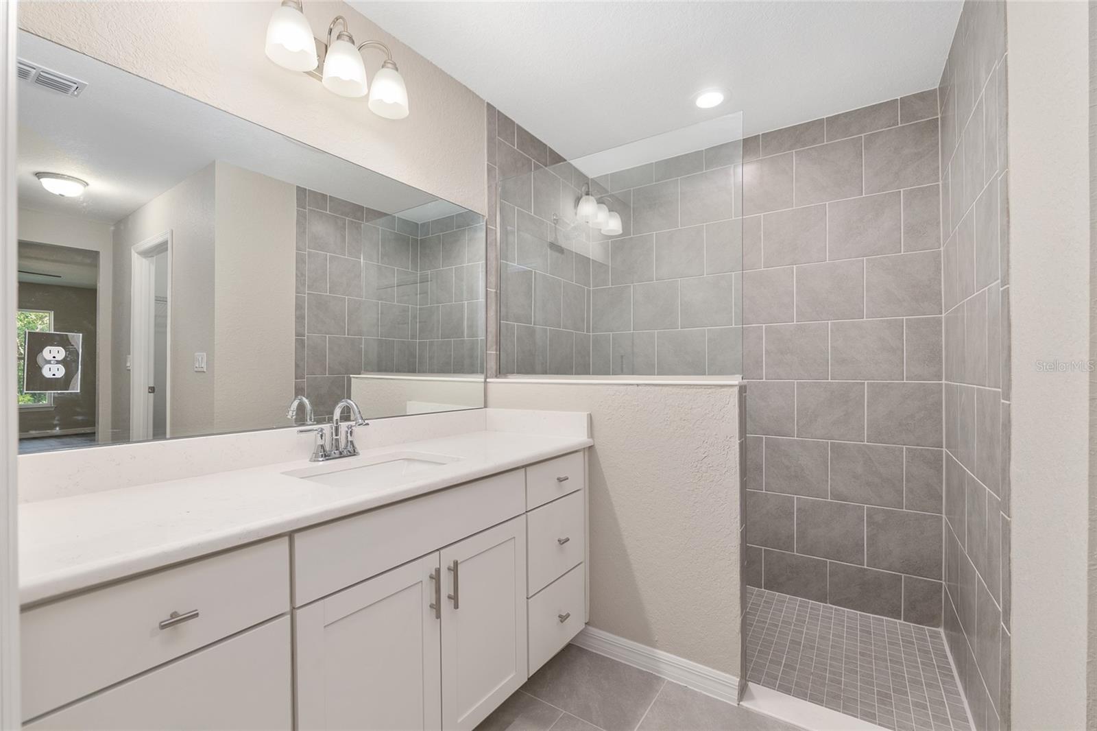 CITRUS SPGS UNIT 18 - Residential