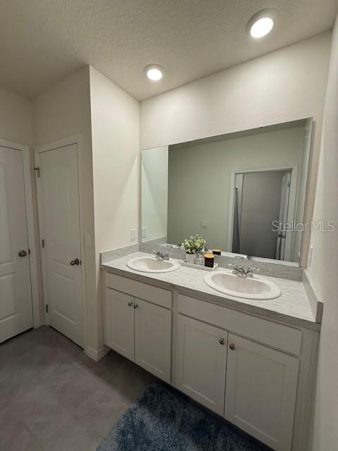 GREENBRIER/BAYTREEPH 2 - Residential Lease