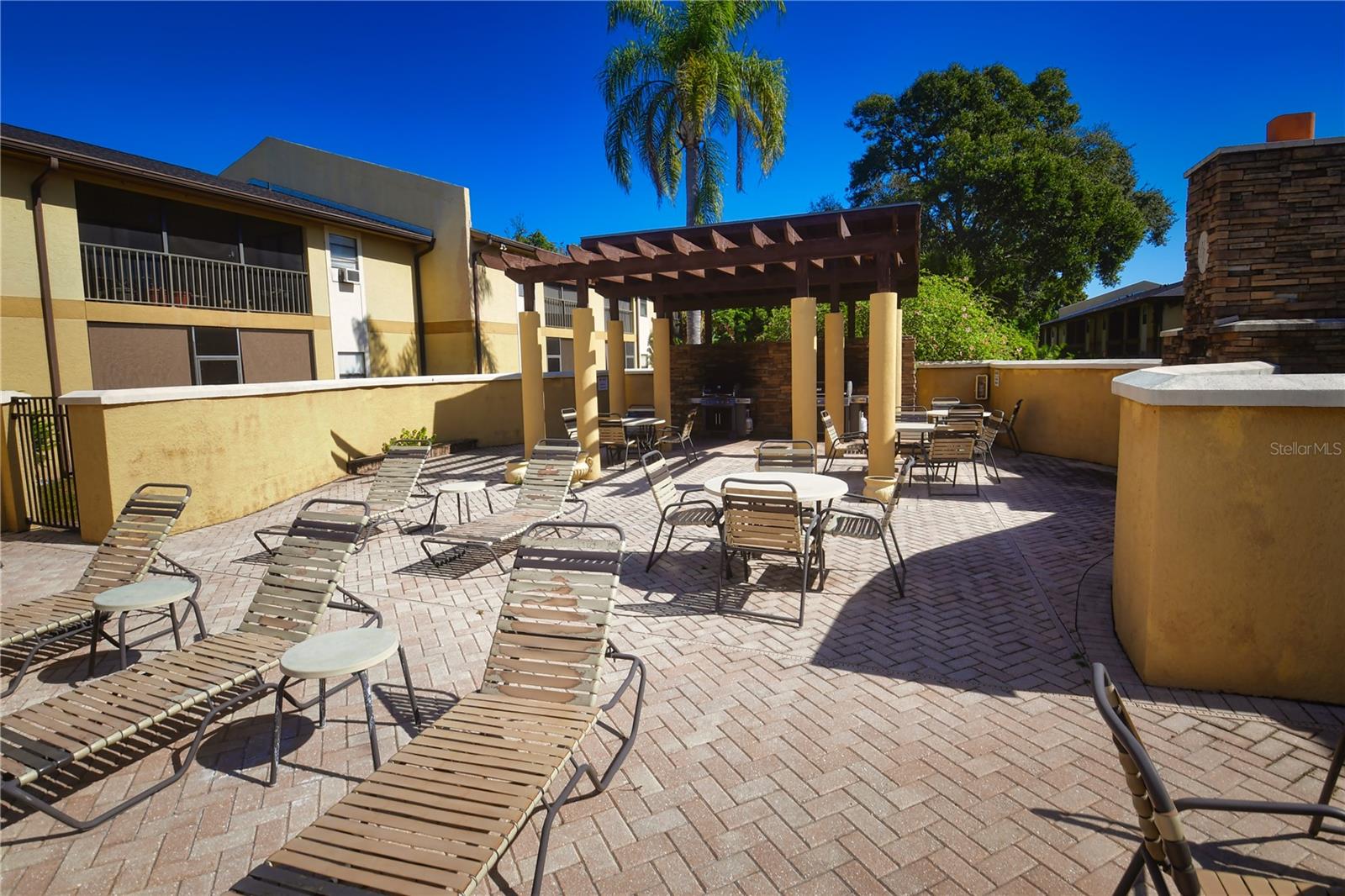 BELLA VISTA ON LAKE - Residential Lease