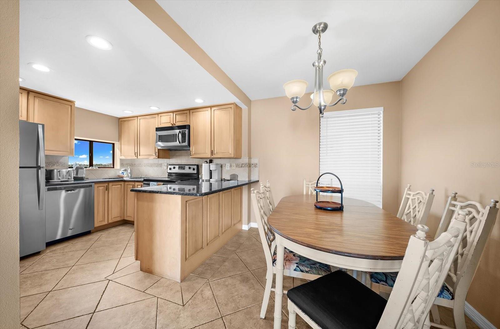 6157 MIDNIGHT PASS ROAD E75, SARASOTA, FL, 34242 4 6157 MIDNIGHT PASS ROAD E75