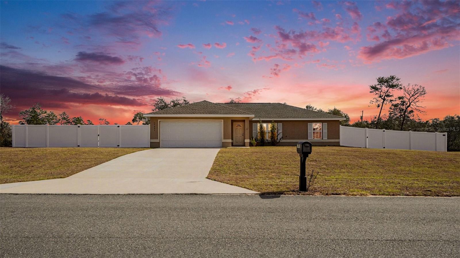 MARION OAKS UN 04 - Residential