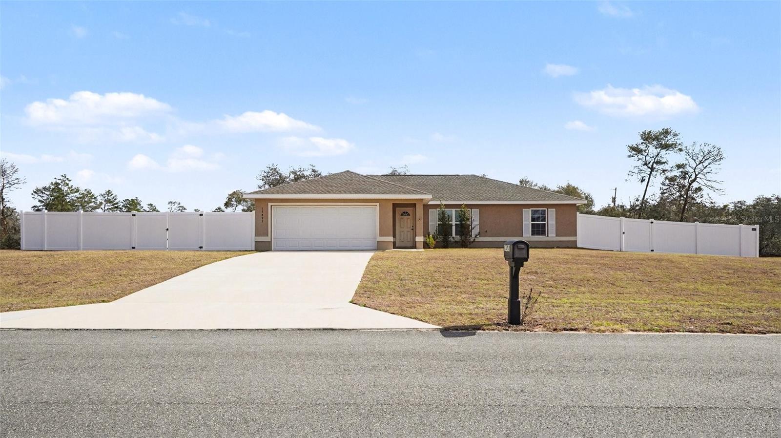 MARION OAKS UN 04 - Residential