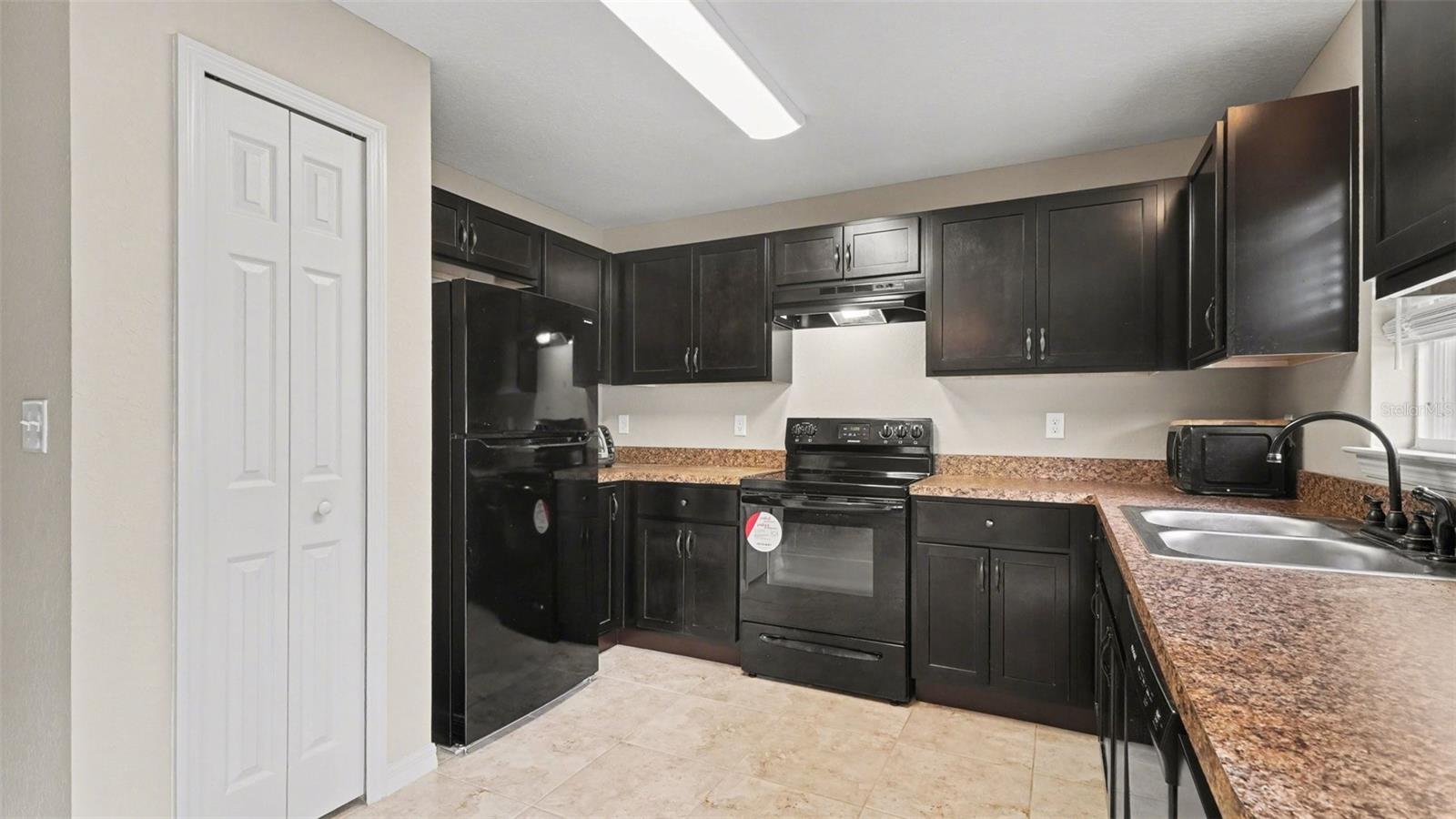 MARION OAKS UN 04 - Residential