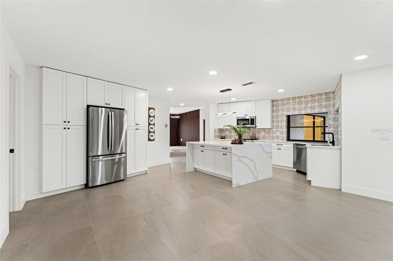 RIVER COUNTRY ESTATES - Residential