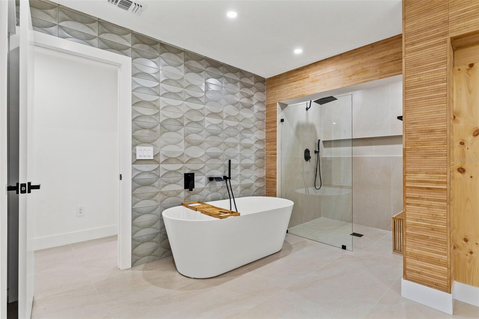 RIVER COUNTRY ESTATES - Residential