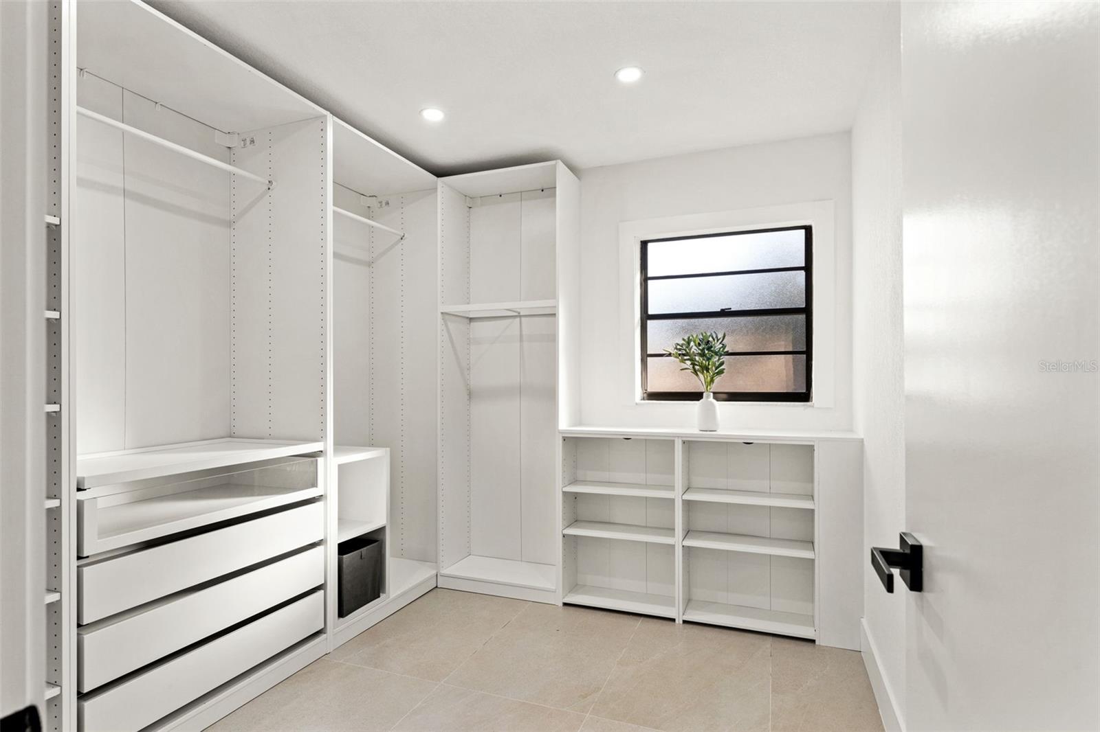 RIVER COUNTRY ESTATES - Residential