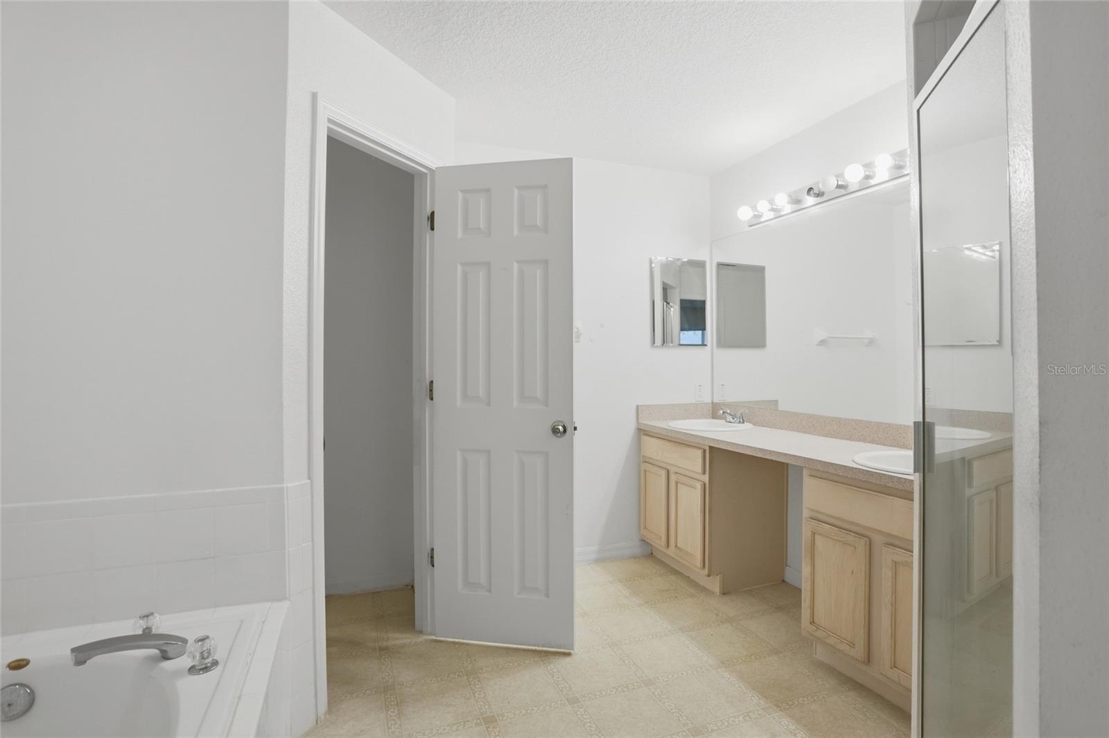 ROCKET CITY - Residential