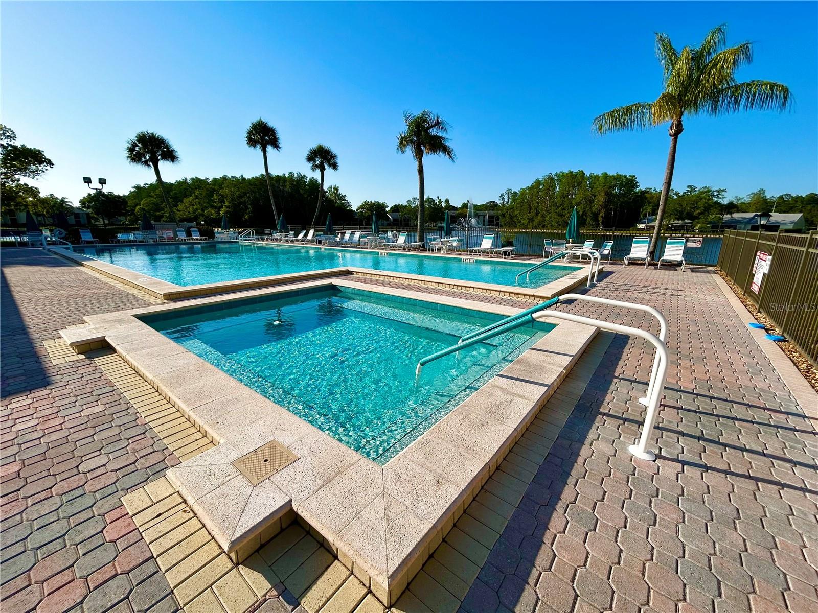 1423 PINE GLEN LANE D2