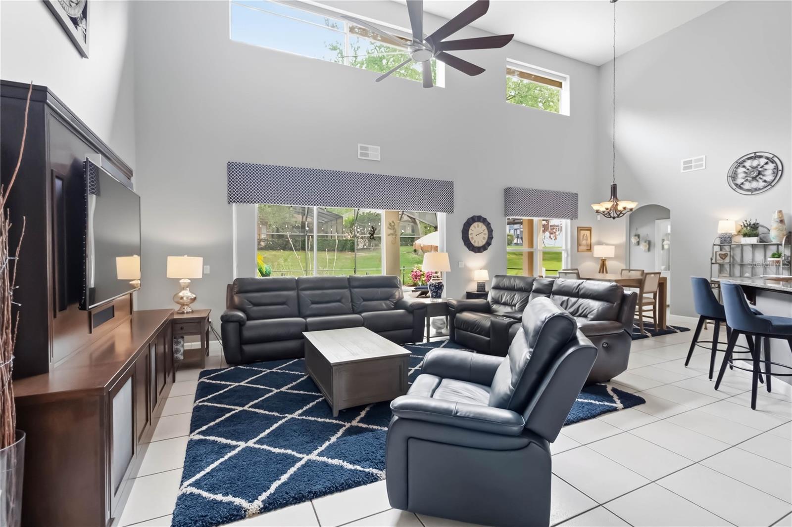 Casas a venda 2 - Jen Dantas 1925 BREEZY HILL DRIVE WINDERMERE FLORIDA 34786