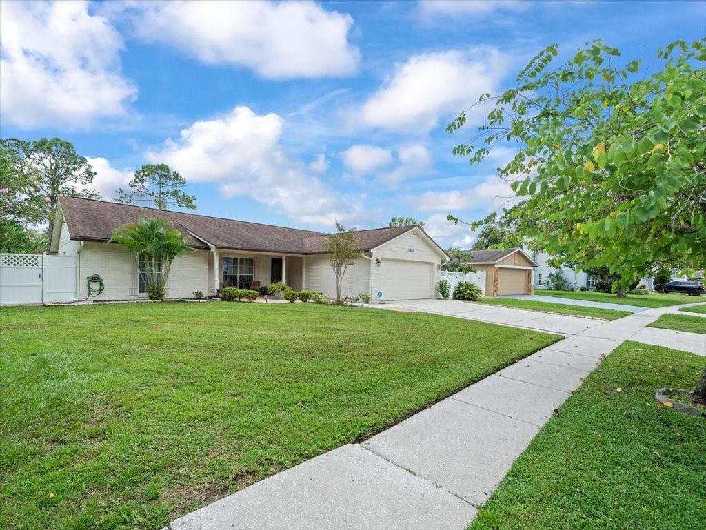 Photo of 15909 Marshfield Dr, Tampa, FL 33624 (MLS # TB8419401)