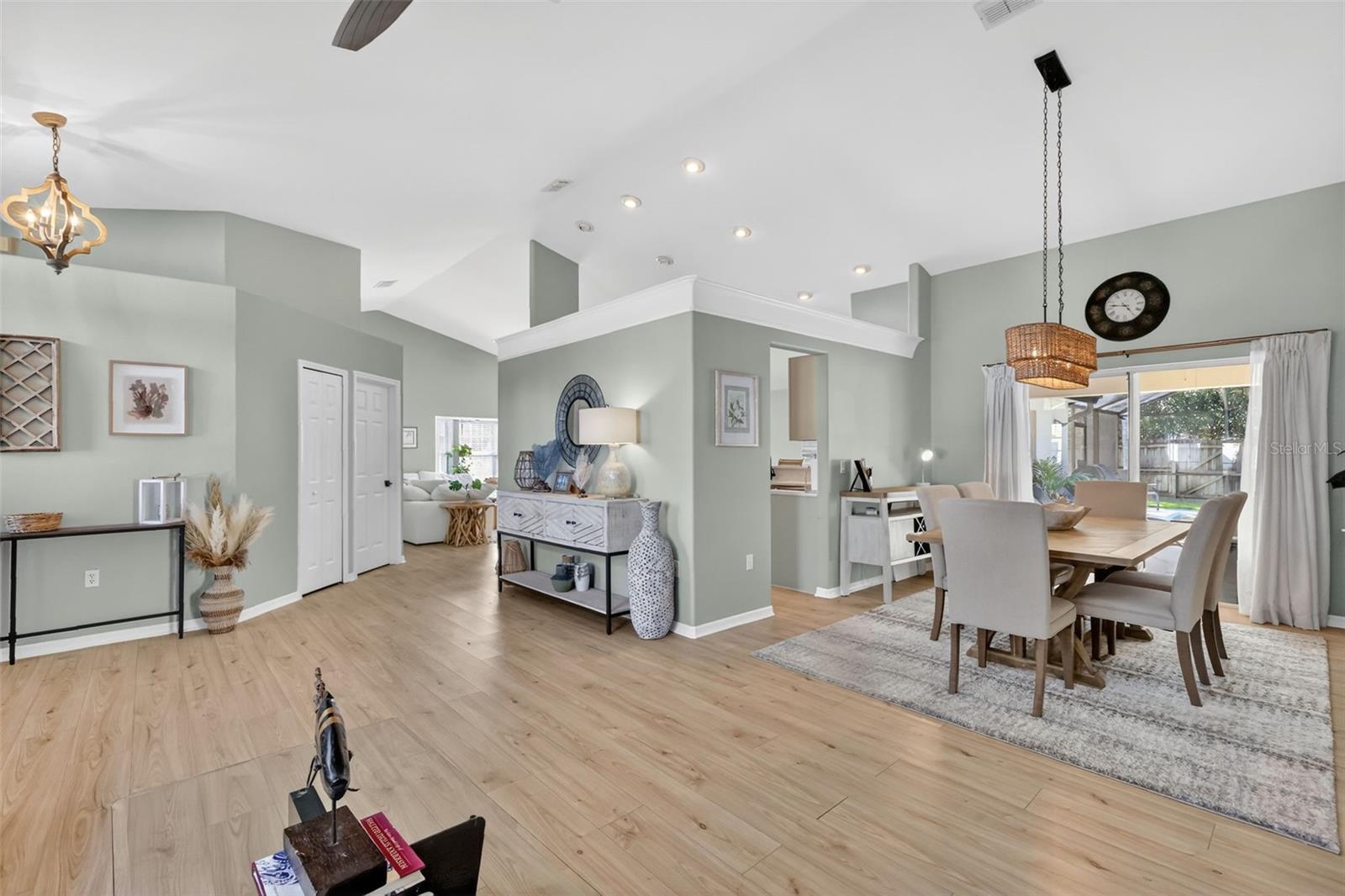 773 CROOKED CREEK DR