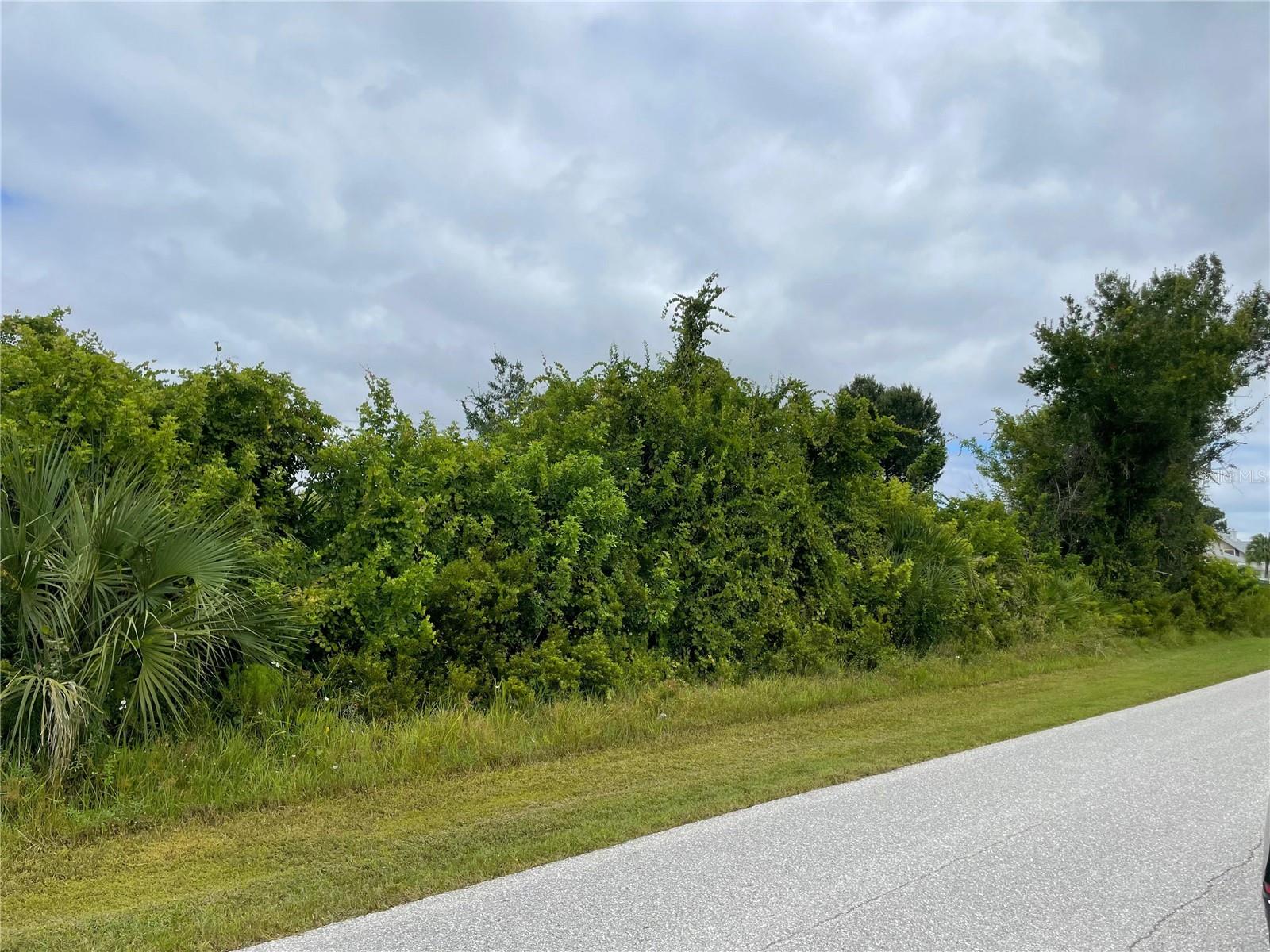 PORT CHARLOTTE SEC 065 - Land