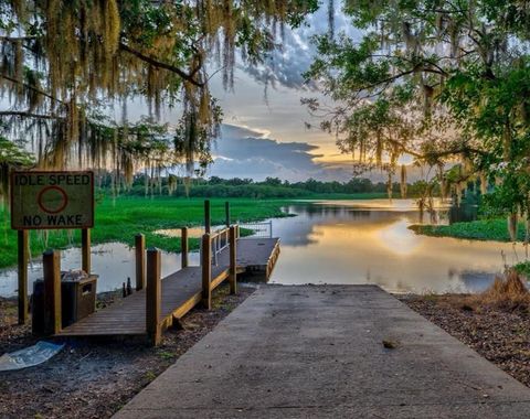 A home in DEBARY