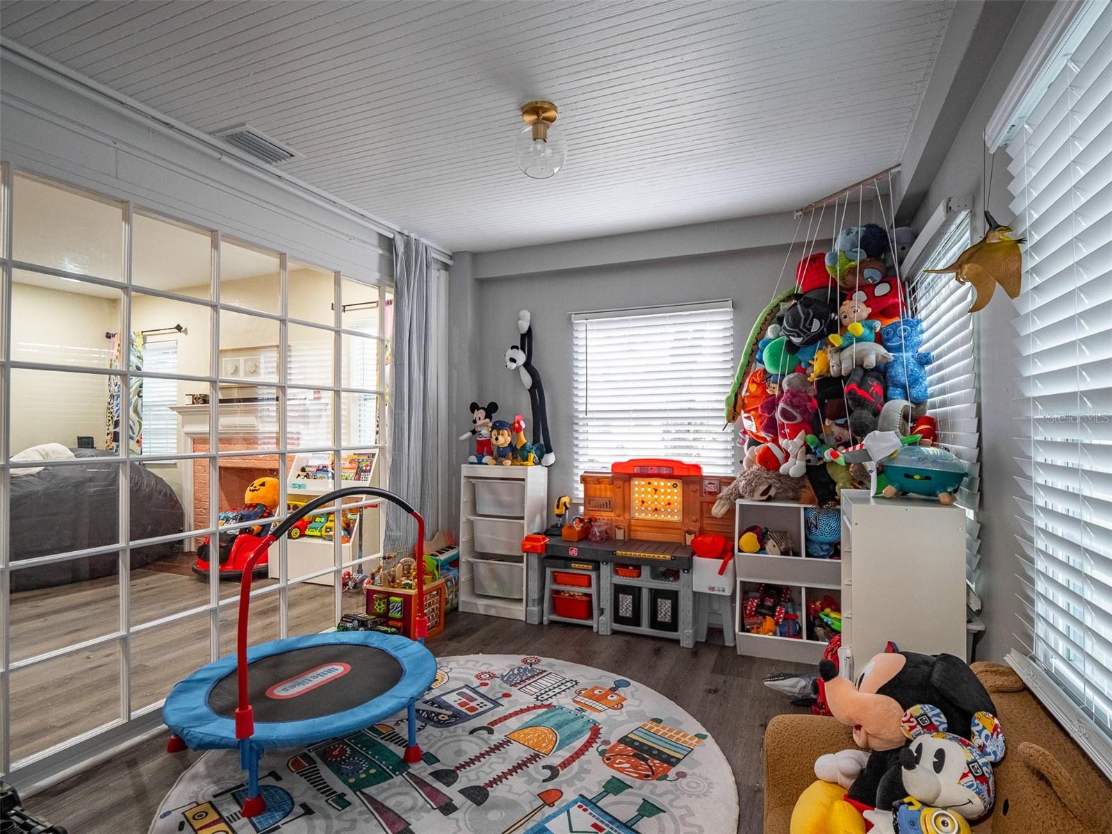 INTER BAY - Residential