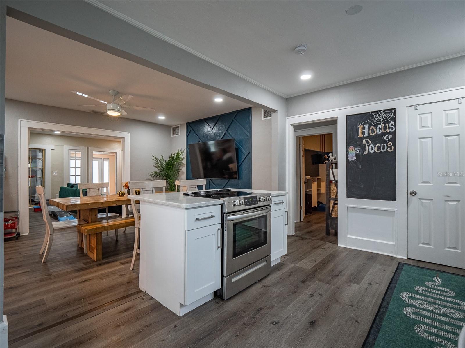 INTER BAY - Residential