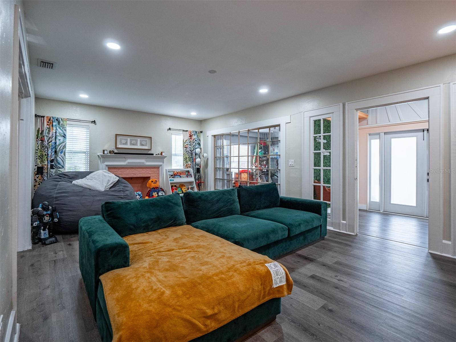 INTER BAY - Residential