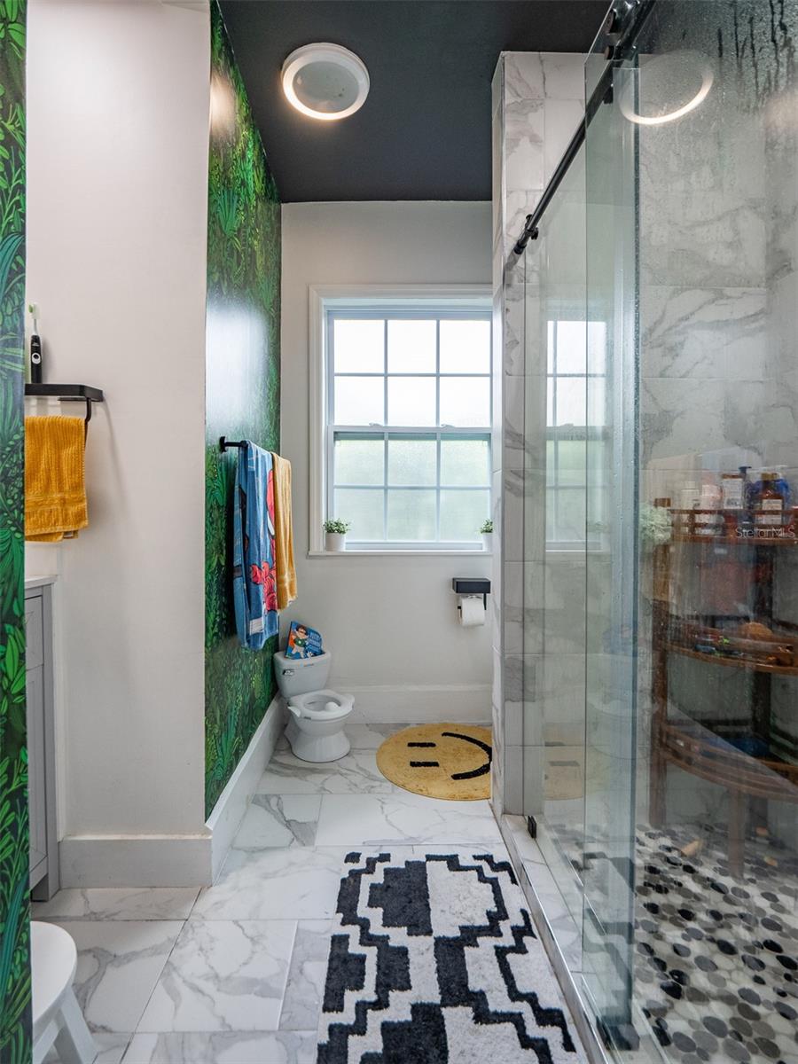 INTER BAY - Residential