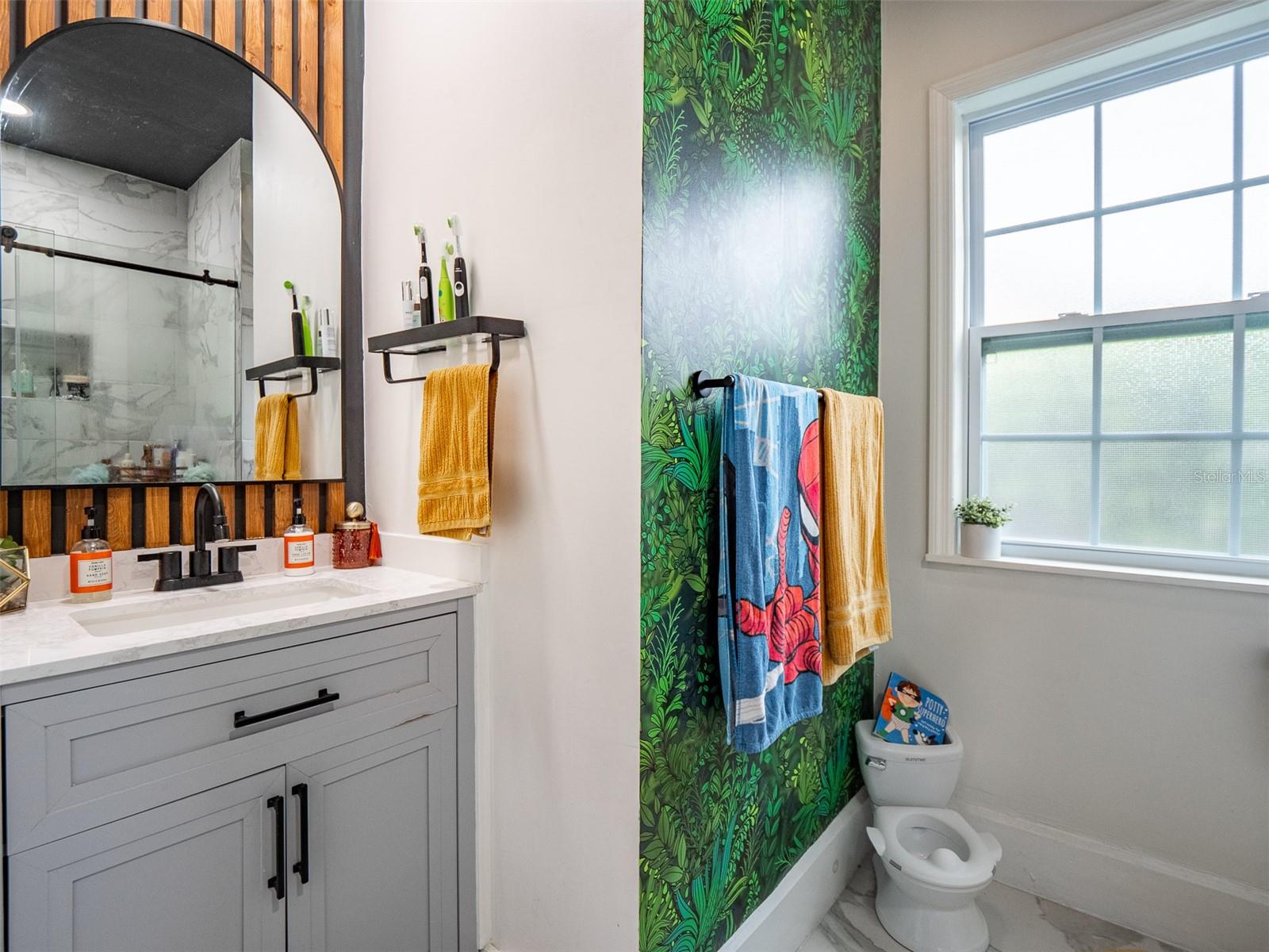 INTER BAY - Residential