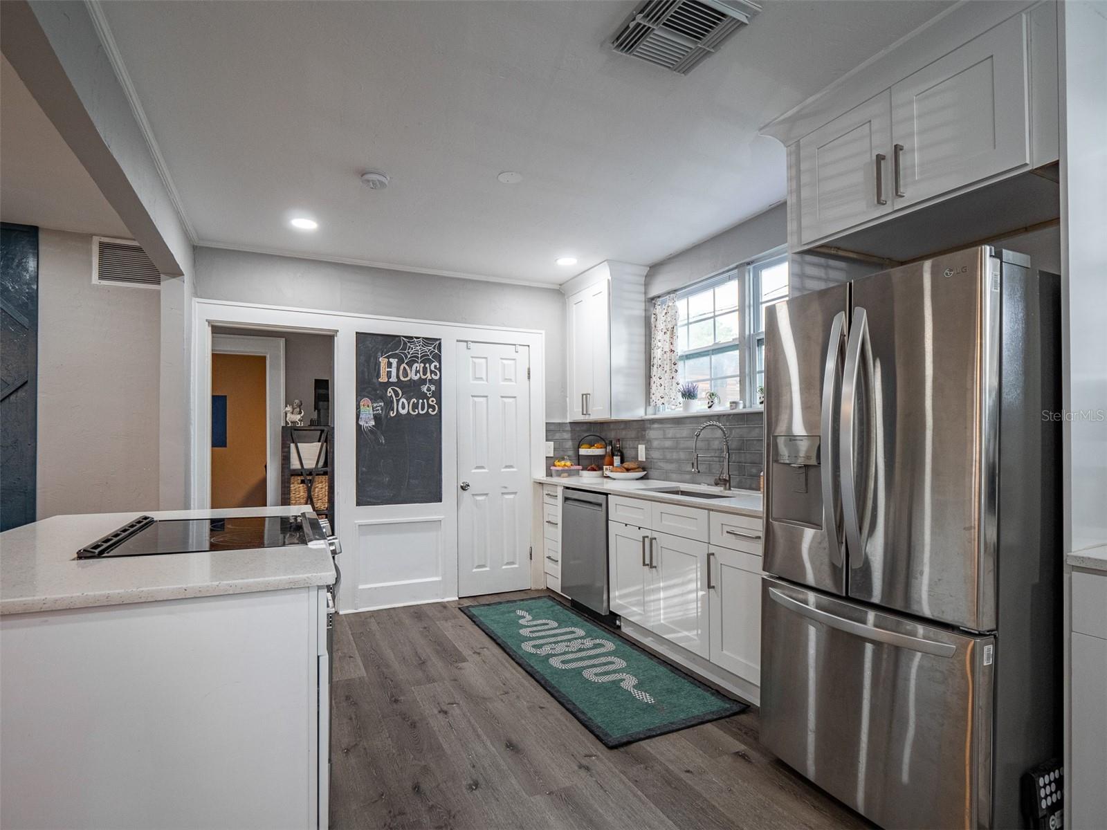 INTER BAY - Residential