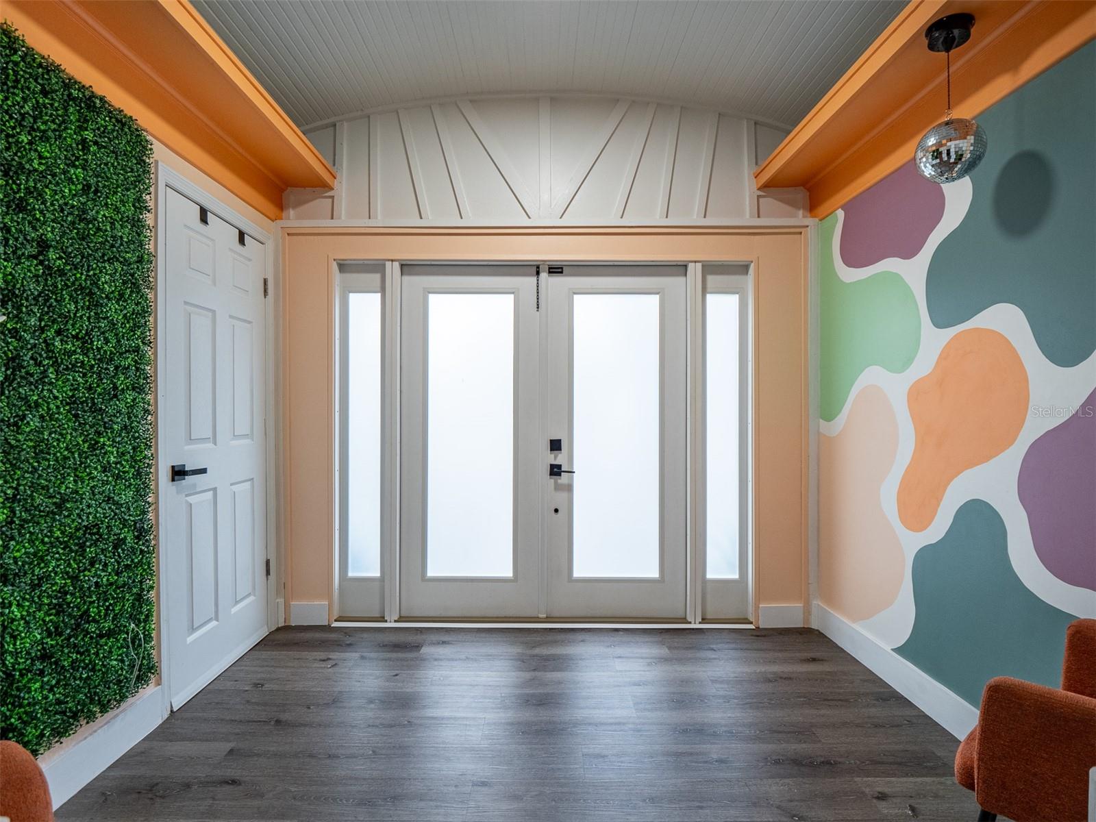 INTER BAY - Residential