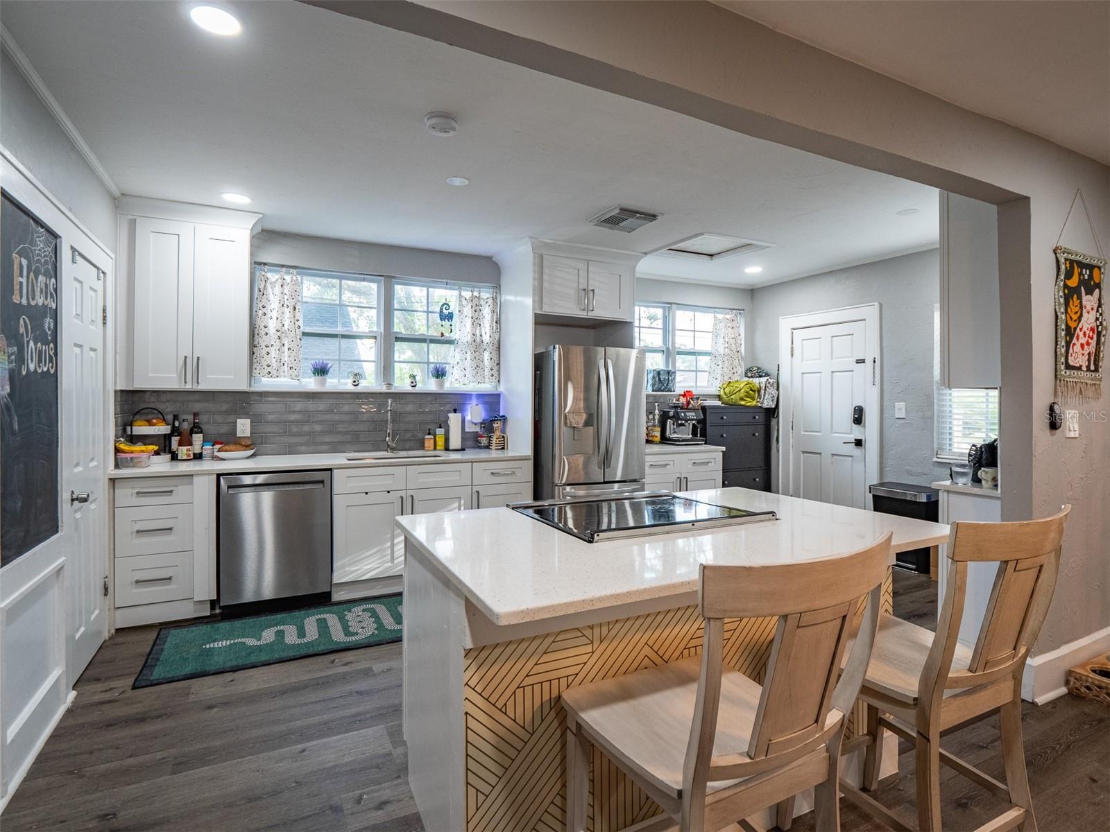 INTER BAY - Residential