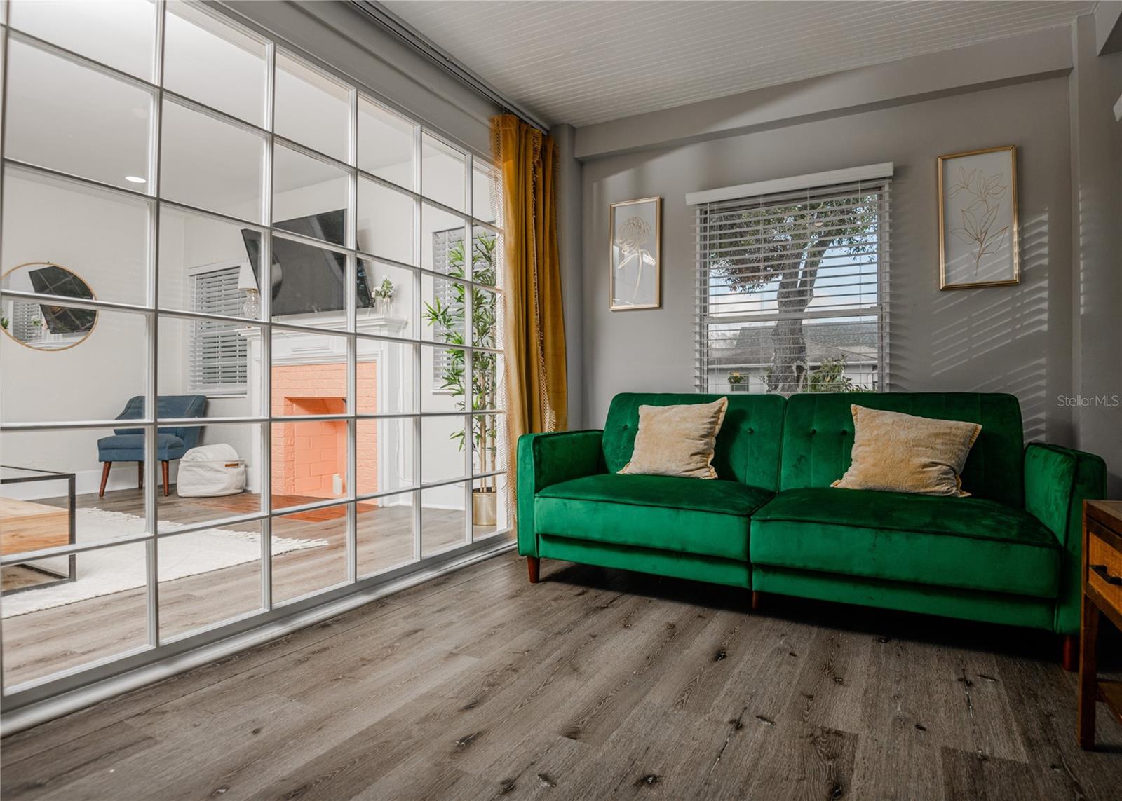 INTER BAY - Residential