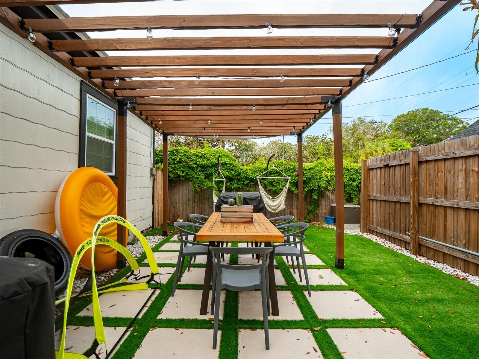 INTER BAY - Residential