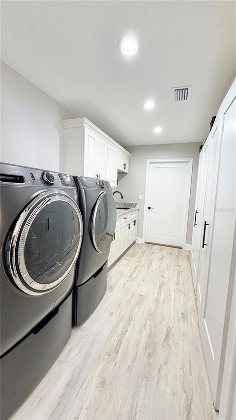 Tiny photo for 6425 SW 180th Circle, Dunnellon, FL 34432 (MLS # O6398137)