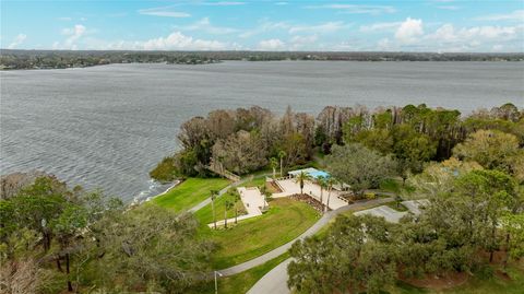 A home in PALM HARBOR