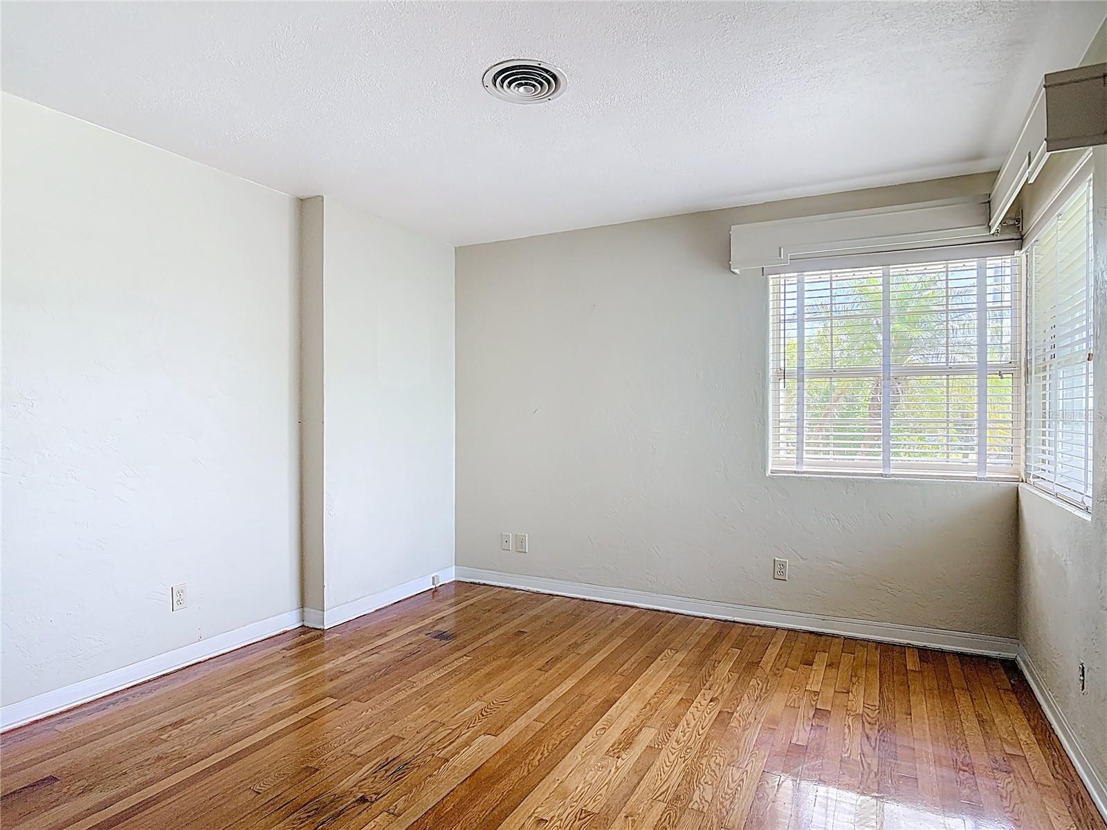 BRIDGEPORT HEIGHTS - Residential