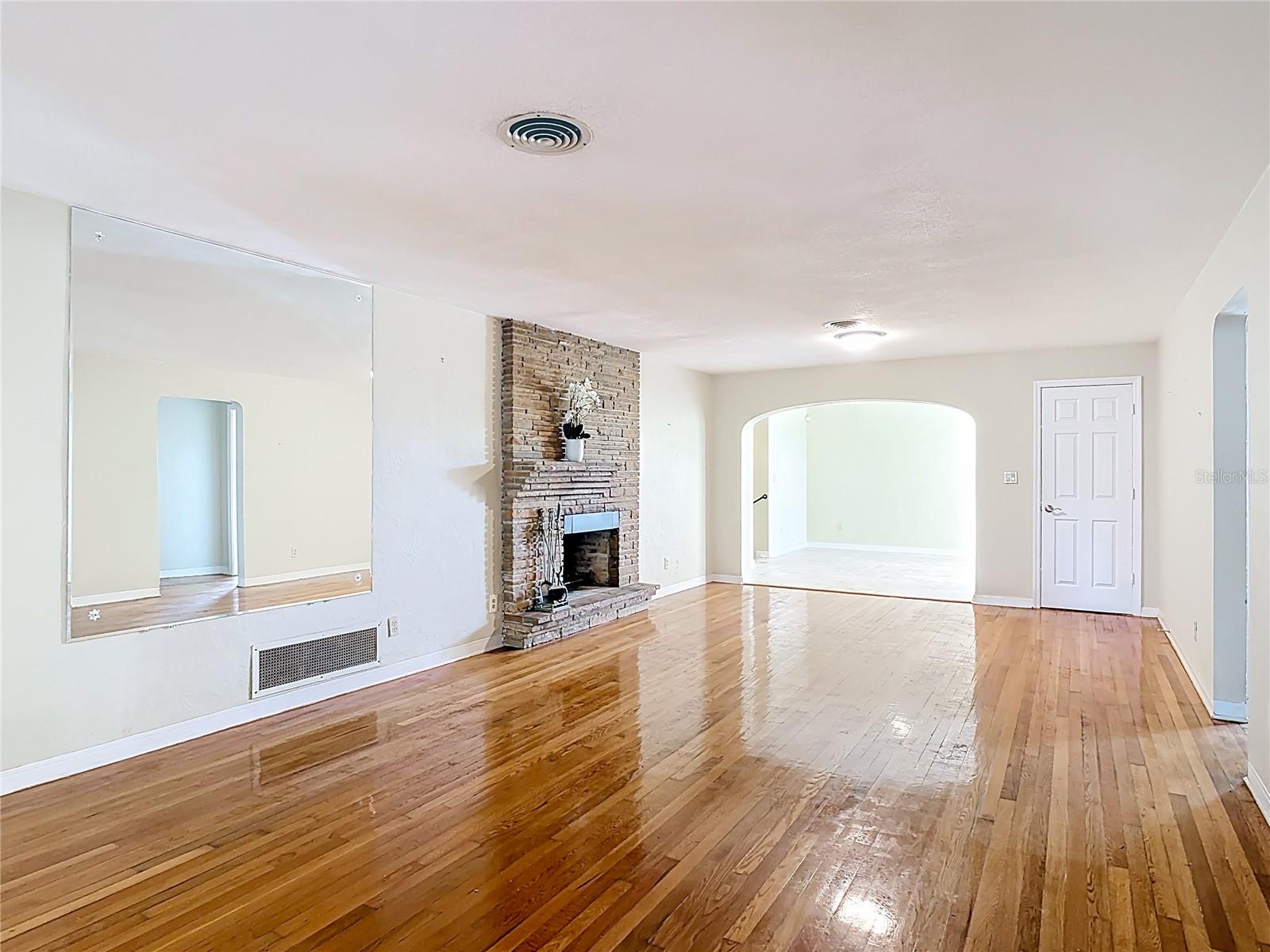BRIDGEPORT HEIGHTS - Residential